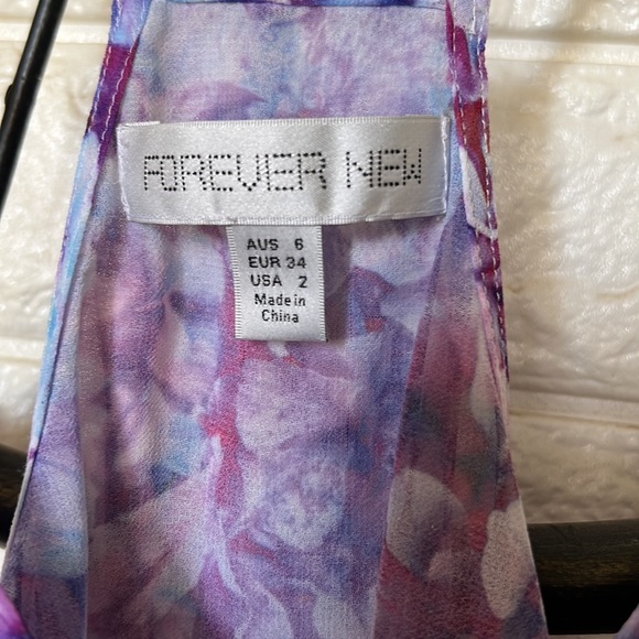 FOREVER NEW floral print top. - Picture 5 of 5